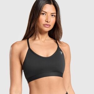 Gymshark Training V Neck Sports Bra - Black, size Small